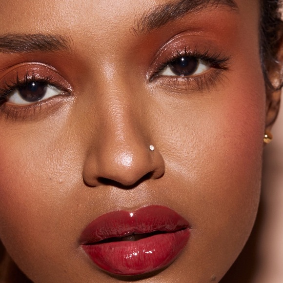 Fenty Beauty - GLOSS BOMB CREAM COLOR DRIP LIP CREAM - fruit snackz
